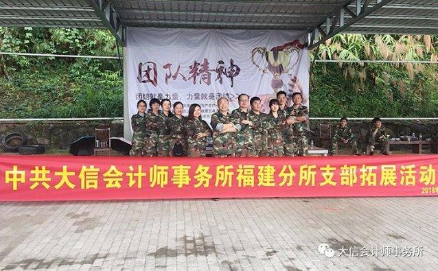 中国本土被60座机场“包围”,我军应怎样破局?东风导弹担负重任